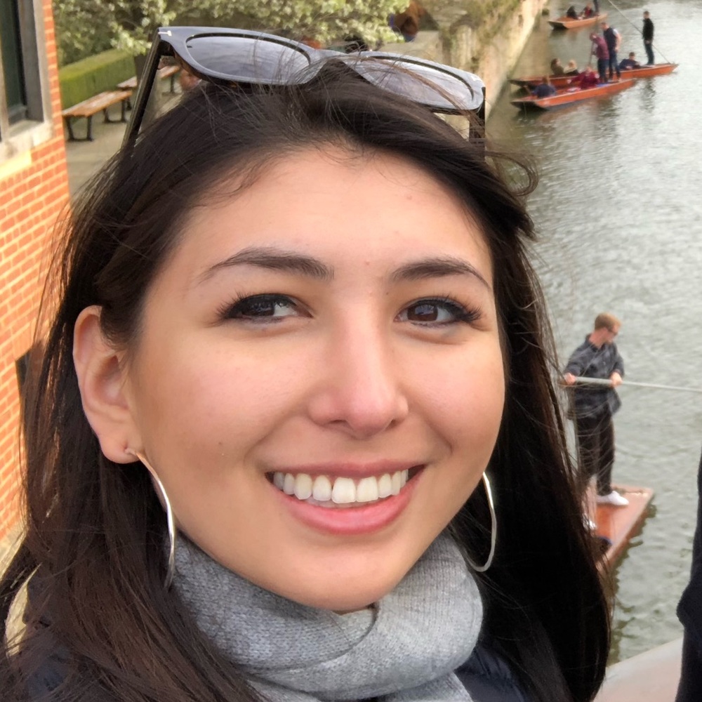 Meet your Posher, Alexandra